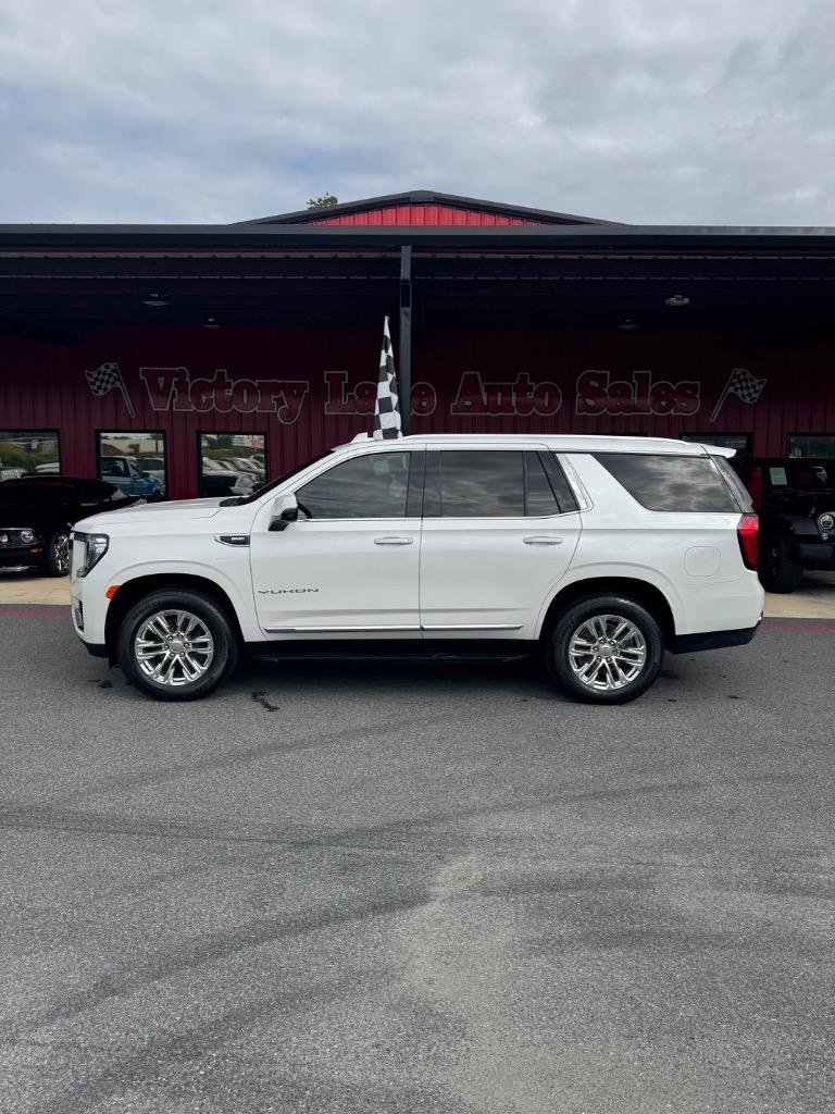 2021 GMC Yukon SLT's photo