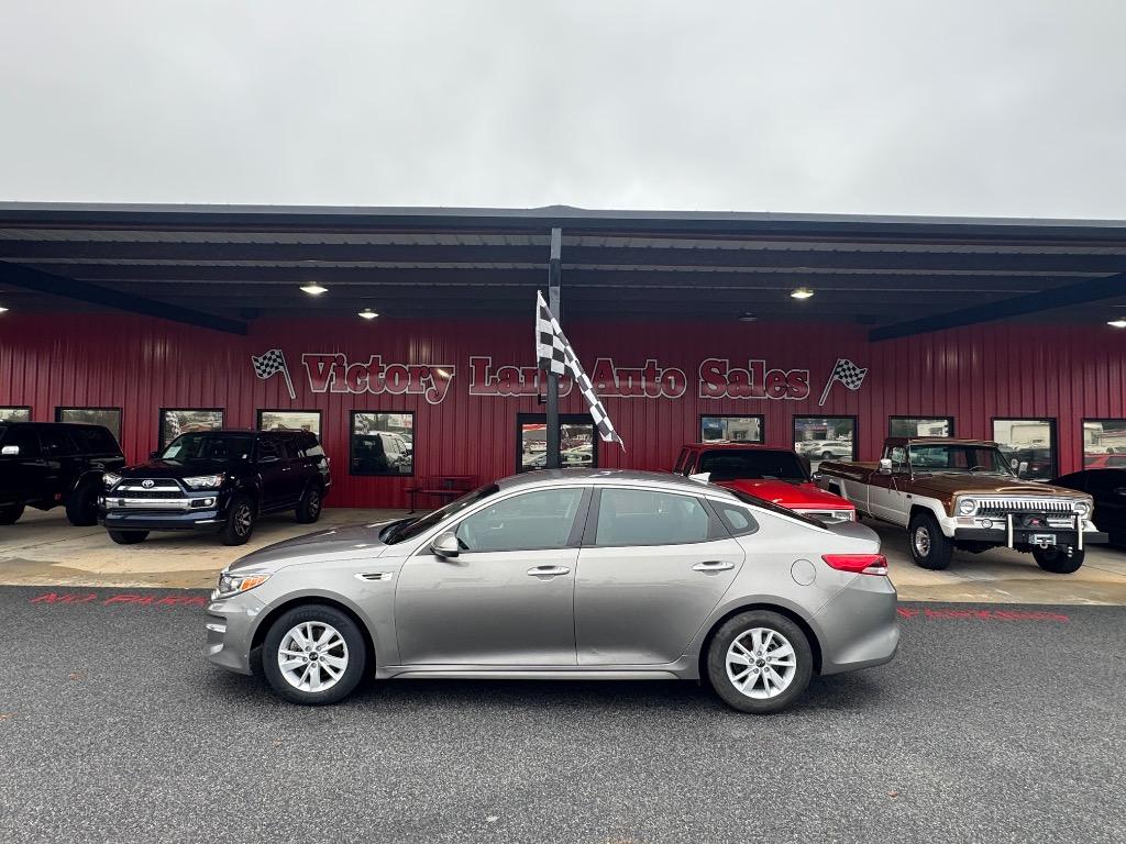 2016 Kia Optima LX's photo