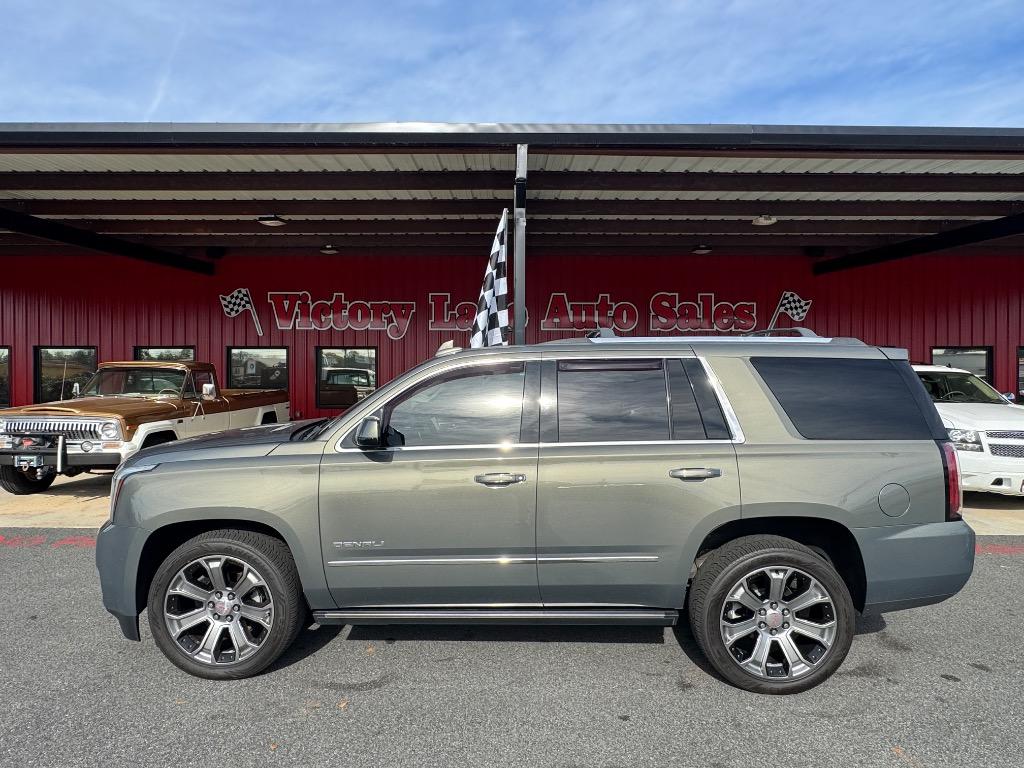 2017 GMC Yukon Denali's photo