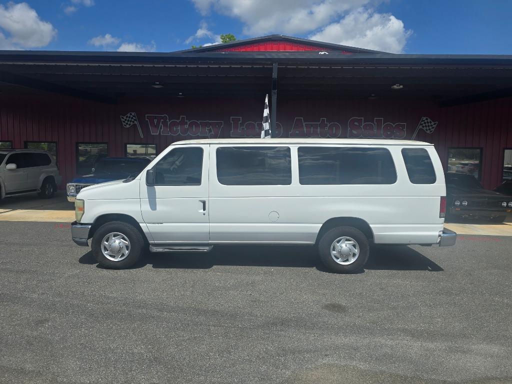 2010 Ford E-Series E-350 XLT Super Duty Extended's photo