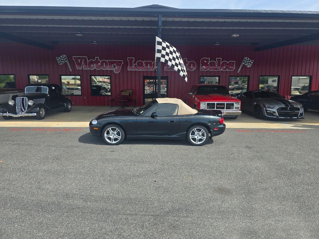 2005 Mazda MX-5 Miata Cloth's photo