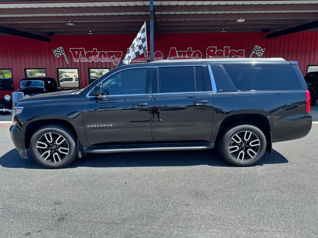 2017 Chevrolet Suburban 2WD 1500 LT's photo