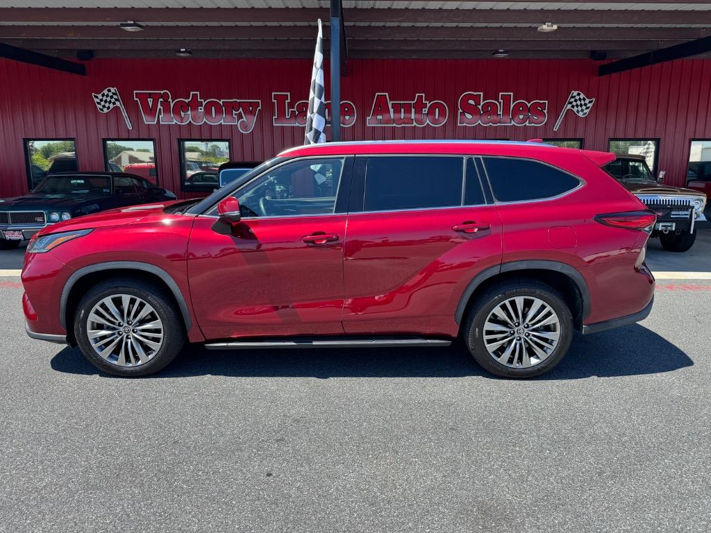 2021 Toyota Highlander Platinum 4x2 V6's photo
